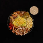 سالاد سزار با مرغ گریل شده